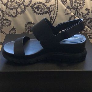 Zerogrand sandals